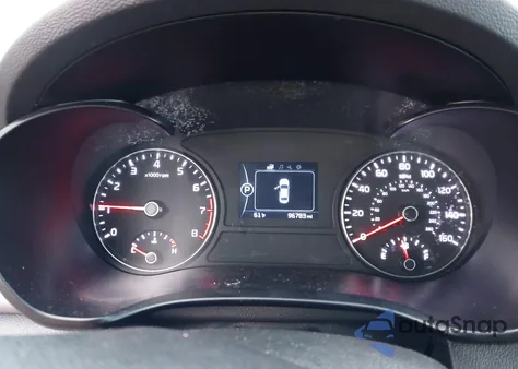 2018 Kia Optima S из США, поврежденный, VIN 5XXGT4L3XJG241082